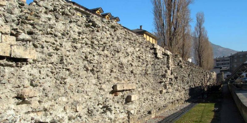 Roman Walls